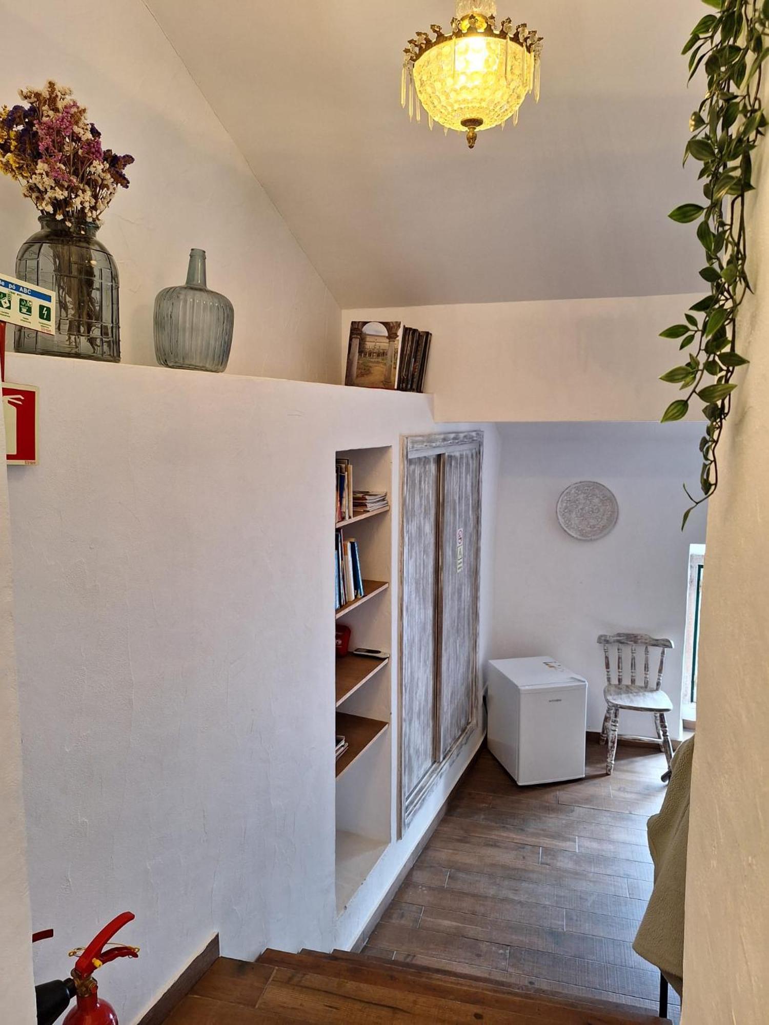 Lovin Book Guesthouse Óbidos Kültér fotó